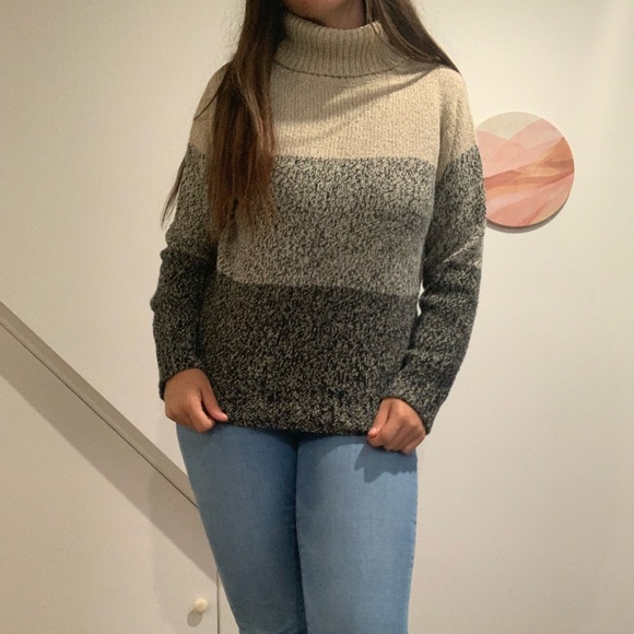 Cozy turtleneck sweater - Picture 4 of 5